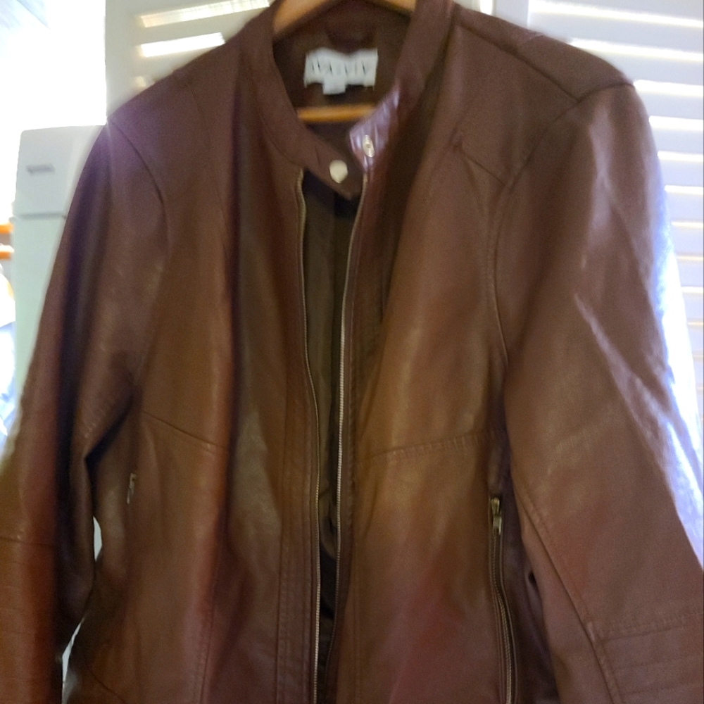 Brown leather jacket, size 3x.